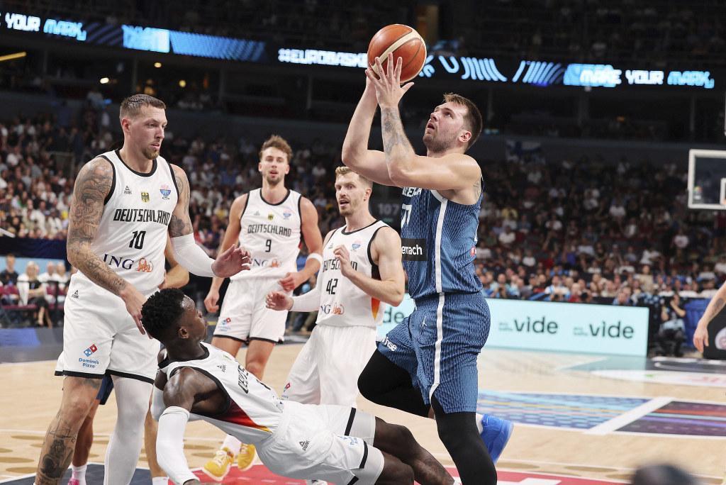 开云登录-东契奇燃尽了自己，也燃起了湖人球迷的期待