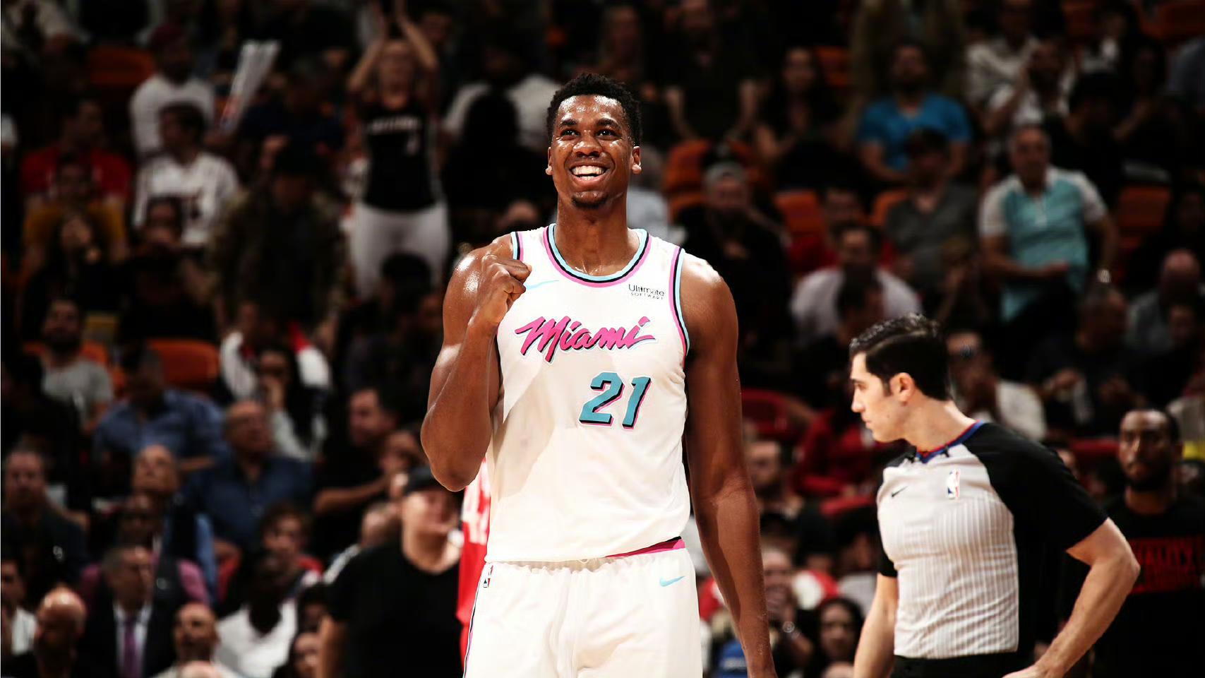 大外援来了！曝上海男篮引进NBA超级内线，联手王哲林冲击总冠军