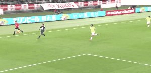 1760443143384082415.gif 【友谊赛】两球领先遭逆转 巴西2比3不敌日本