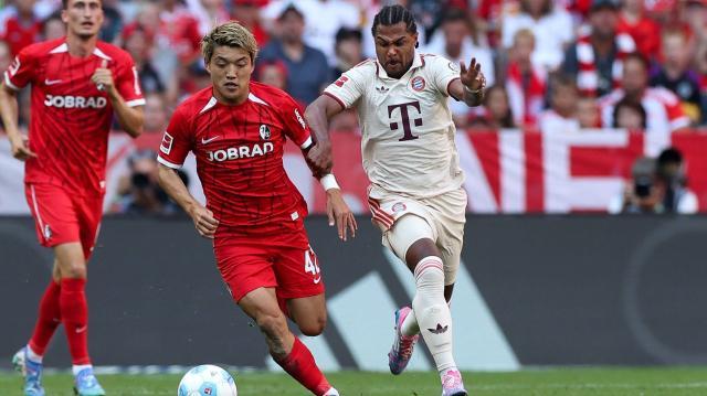 1725249425158011552.jpeg 开云入口-穆勒的“纪录秀”和孔帕尼的“整活秀”,被裁判抢了戏