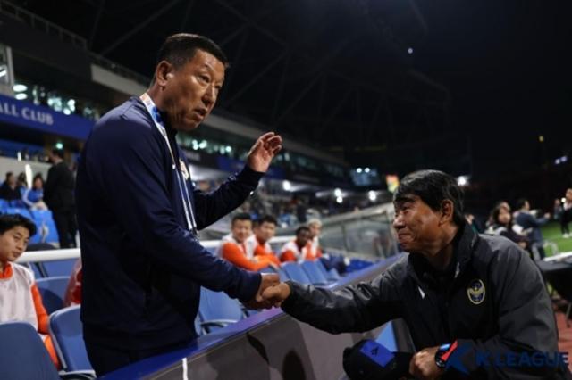 1698243546203066320.jpg 开云官网-是村长更是大佬!崔康熙如何让后辈赵城焕甘拜下风