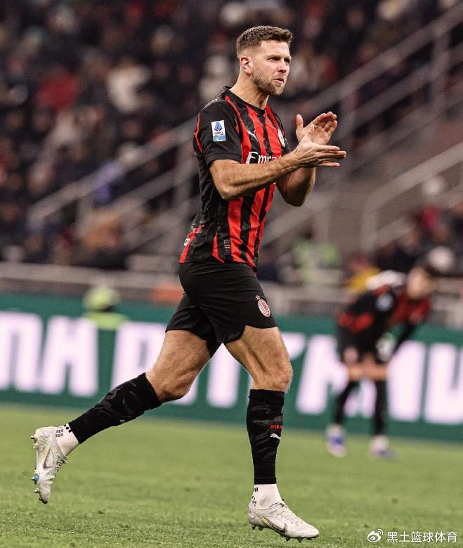开云平台-时隔33年再造神迹！囧叔神换人新援一剑封喉，AC米兰1-0力克莱切|意甲|普利西奇|莱奥|阿莱格林|菲尔克鲁格_新浪体育_新浪新闻