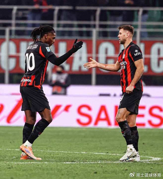 开云平台-时隔33年再造神迹！囧叔神换人新援一剑封喉，AC米兰1-0力克莱切|意甲|普利西奇|莱奥|阿莱格林|菲尔克鲁格_新浪体育_新浪新闻