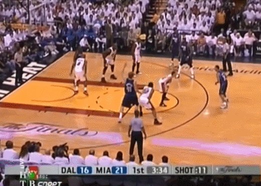 1663408933523054552.gif 时代先驱:开创先河的独角兽 诺维茨基的得分舞步