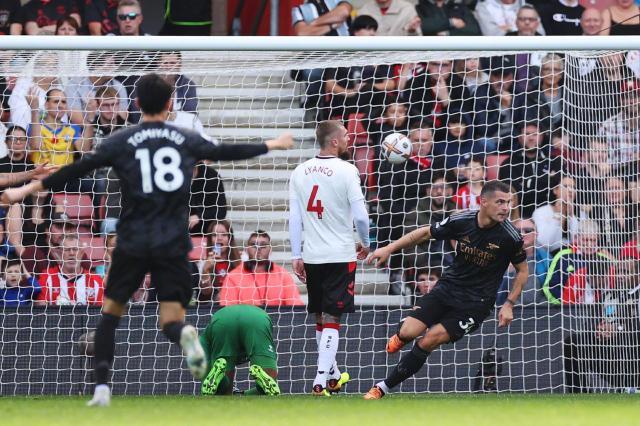 1666539627240043432.jpg 圣徒榨干枪手体能,阿森纳以疲态迎接连轴苦战