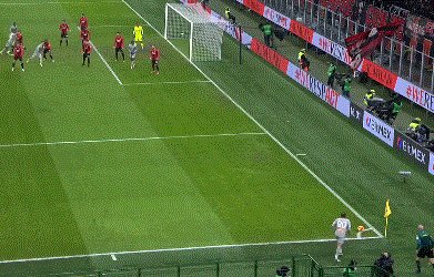 1642110681596055086.gif 【意杯】吉鲁追平 莱昂加时神吊射 AC米兰3比1晋级