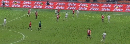 1642113112534015627.gif 【意杯】吉鲁追平 莱昂加时神吊射 AC米兰3比1晋级