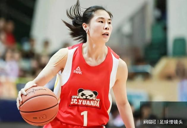 四川女篮大量启用年轻队员，众国手年薪腰斩恐难续约！