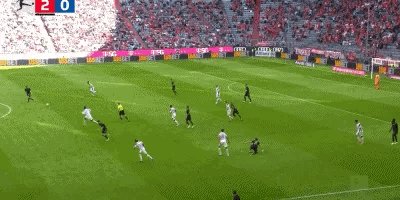 1631975512961096804.gif 【德甲】萨内传射莱万破门基米希双响 拜仁7比0波鸿