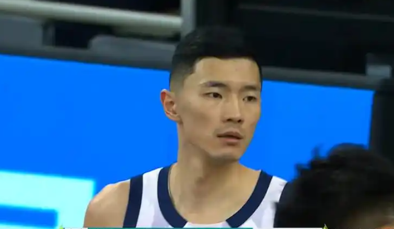 开云登录-13分逆转+压哨绝杀!山东男篮89-88胜浙江,昂首挺进俱乐部杯四强