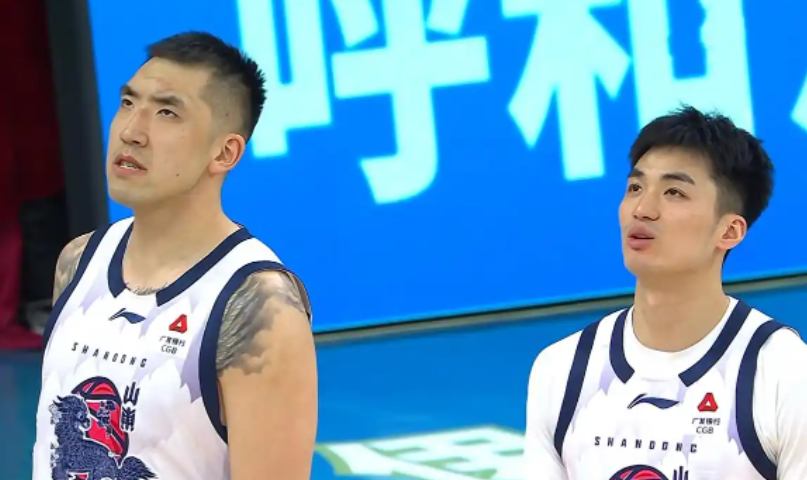 开云登录-13分逆转+压哨绝杀!山东男篮89-88胜浙江,昂首挺进俱乐部杯四强