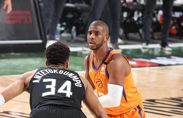 1626841423745003082.jpg 开云官网-遗憾失利!36岁保罗已尽力 未来他还能回到这里吗?