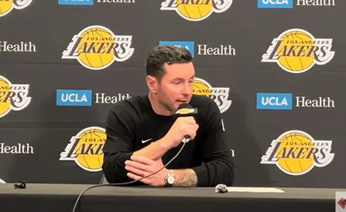 开云中国-胜骑士发布会!雷迪克爆赞东詹,解析三月15胜2负,展望下场雷霆|詹姆斯|俄克拉荷马雷霆队|克利夫兰骑士队|JJ-雷迪克|卢卡-东契奇_新浪体育_新浪新闻